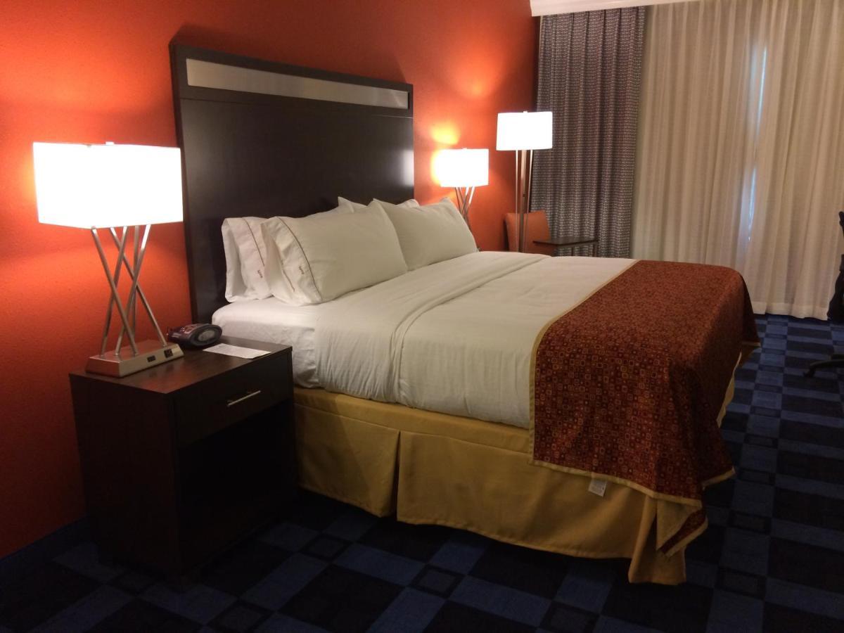 Holiday Inn Express And Suites Columbia University Area By Ihg Habitación foto
