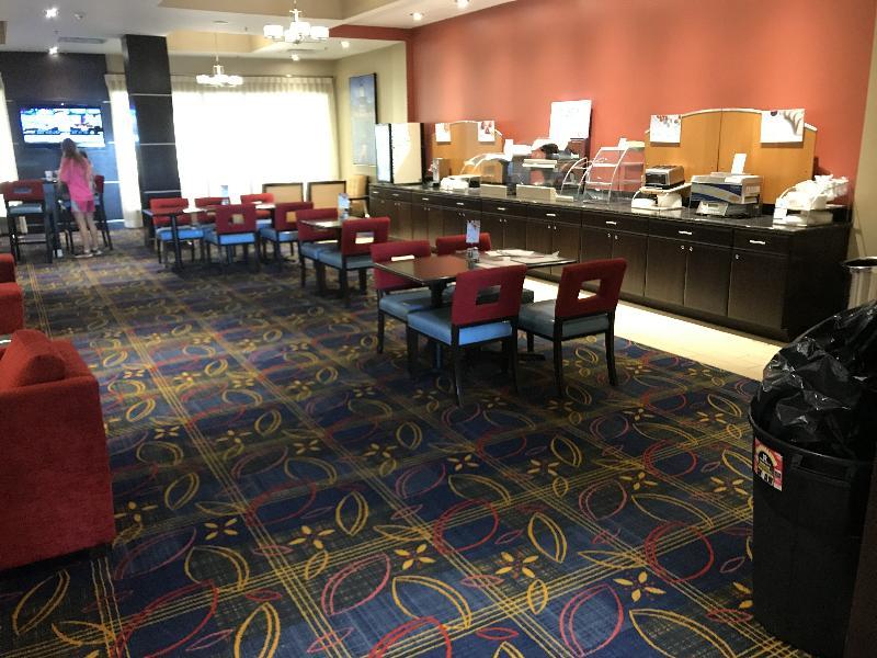 Holiday Inn Express And Suites Columbia University Area By Ihg Exterior foto